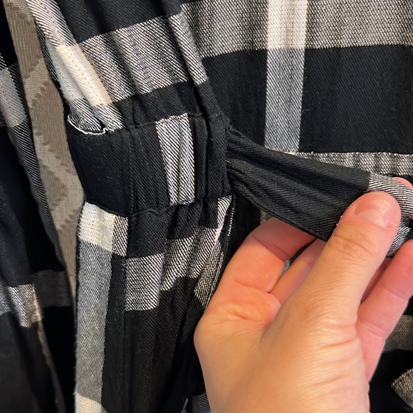 a new day black, white, and gold tie-front dress with pockets and button back - Picture 3 of 9